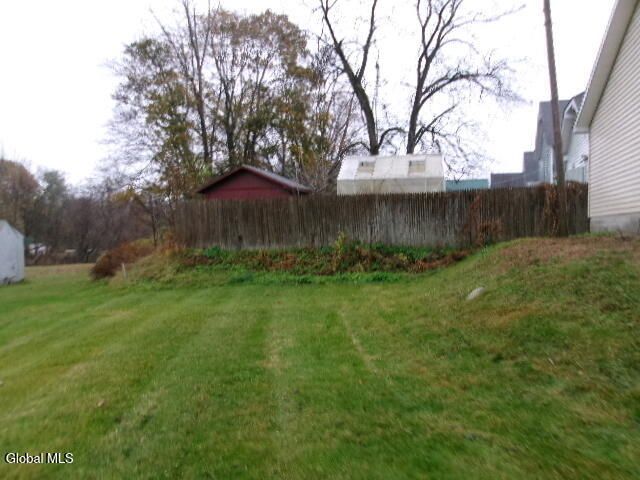 1 2nd Avenue, Mayfield, NY 12117