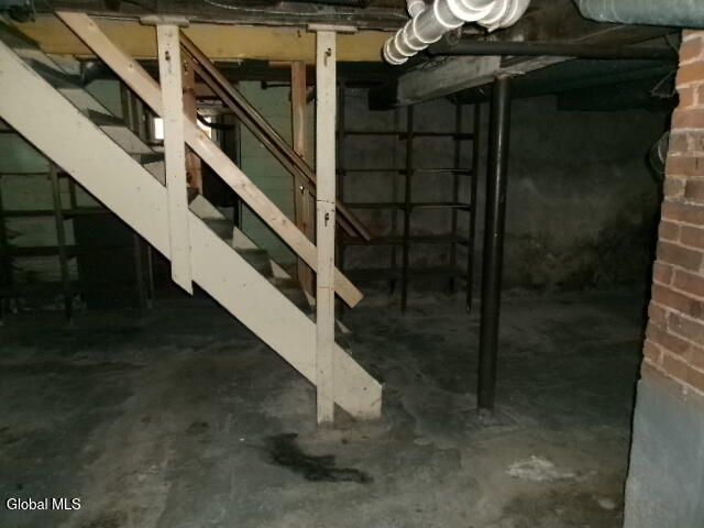 1 2nd Avenue, Mayfield, NY 12117