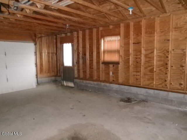 1 2nd Avenue, Mayfield, NY 12117