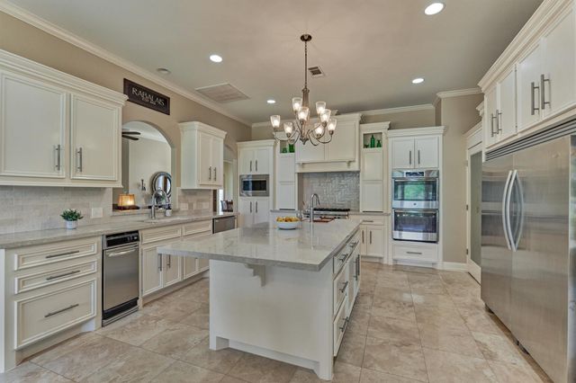 11364 Majestic Drive, Montgomery, TX 77316