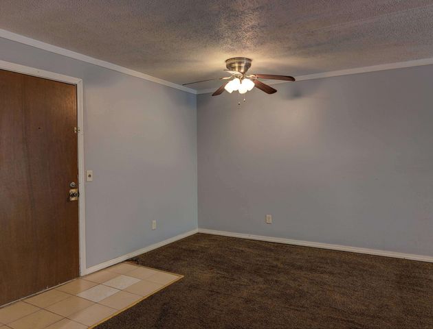 379 Huse Rd Unit 29, Manchester, NH 03103