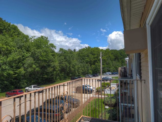 379 Huse Rd Unit 29, Manchester, NH 03103