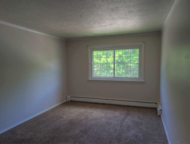 379 Huse Rd Unit 29, Manchester, NH 03103