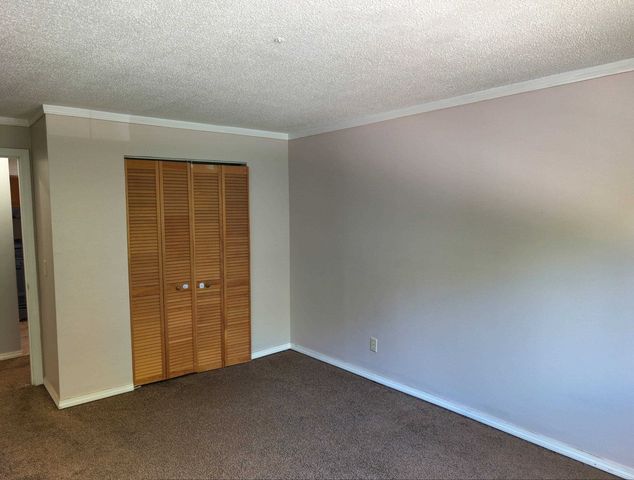 379 Huse Rd Unit 29, Manchester, NH 03103