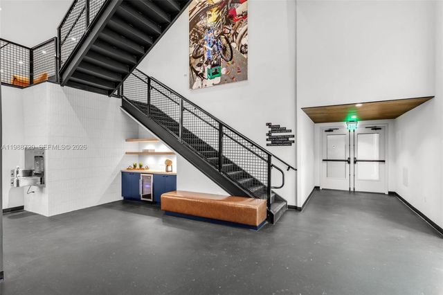 225 N Miami Ave 1701, Miami, FL 33131