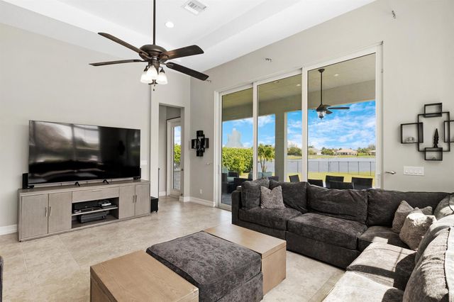4830 W Sterling Ranch Circle, Davie, FL 33314