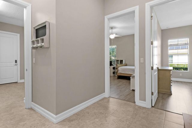 4830 W Sterling Ranch Circle, Davie, FL 33314