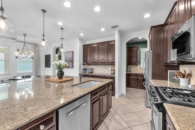 5310 FISHHAWK RIDGE DRIVE, Lithia, FL 33547
