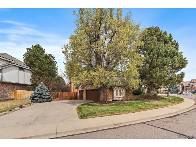 2171 S Parfet Dr, Lakewood, CO 80227