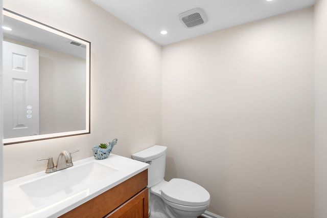 401 Bowling Ave Unit 60, Nashville, TN 37205