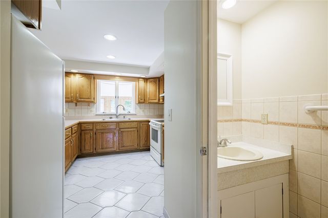 15 Ascot Drive, Chili, NY 14624