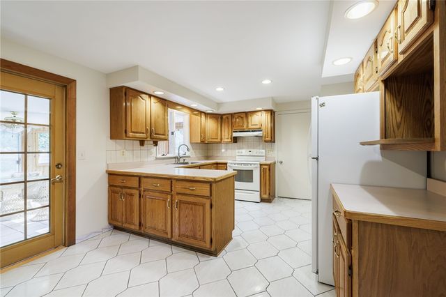 15 Ascot Drive, Chili, NY 14624