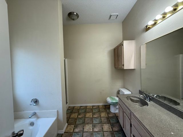 1104 Wentwood Court, Desoto, TX 75115