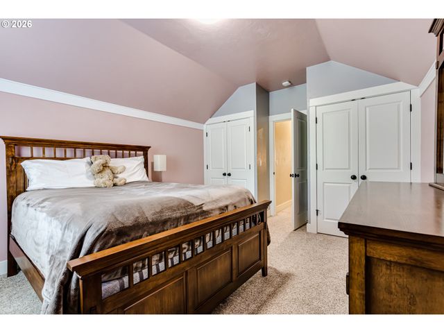 2235 CORINTHIAN Ct, Eugene, OR 97405