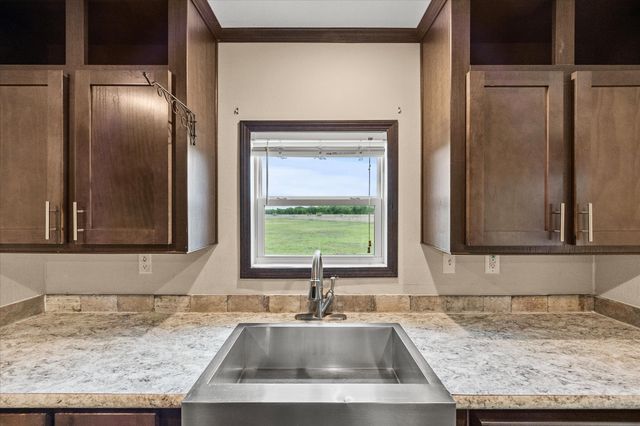 8645 County Road 1143, Celeste, TX 75423