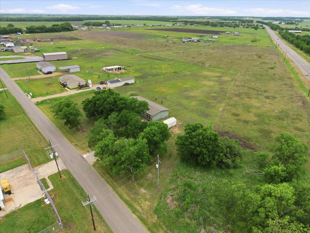 8645 County Road 1143, Celeste, TX 75423