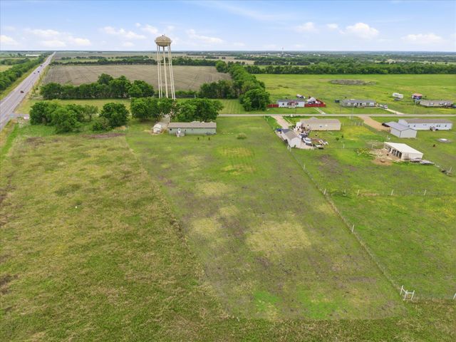 8645 County Road 1143, Celeste, TX 75423
