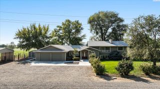 5451 Columbia River Road, Pasco, WA 99301