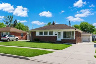 29445 Red Cedar Drive, Flat Rock, MI 48134