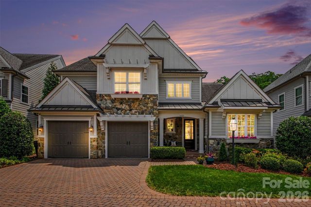 1020 N Sharon Amity Road, Charlotte, NC 28211