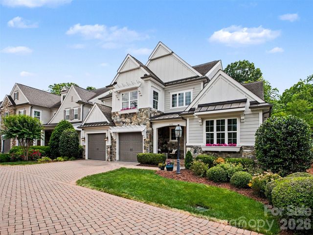 1020 N Sharon Amity Road, Charlotte, NC 28211