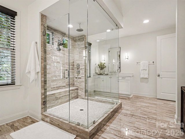1020 N Sharon Amity Road, Charlotte, NC 28211