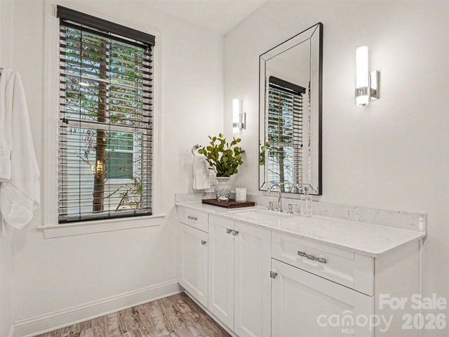 1020 N Sharon Amity Road, Charlotte, NC 28211