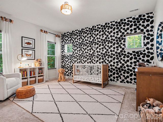 1020 N Sharon Amity Road, Charlotte, NC 28211