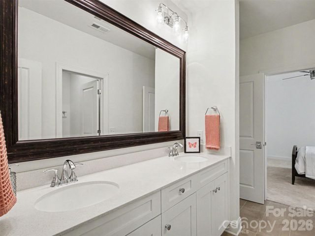1020 N Sharon Amity Road, Charlotte, NC 28211