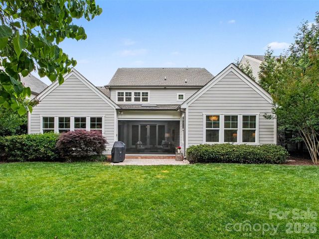 1020 N Sharon Amity Road, Charlotte, NC 28211