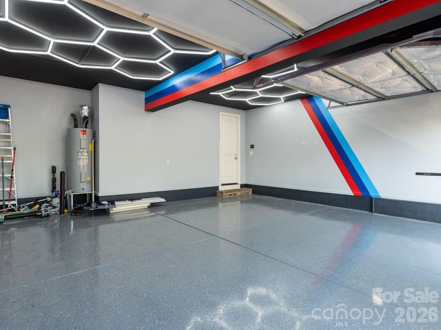 1020 N Sharon Amity Road, Charlotte, NC 28211