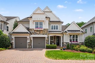 1020 N Sharon Amity Road, Charlotte, NC 28211