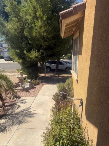 507 Coudures Way, Perris, CA 92571