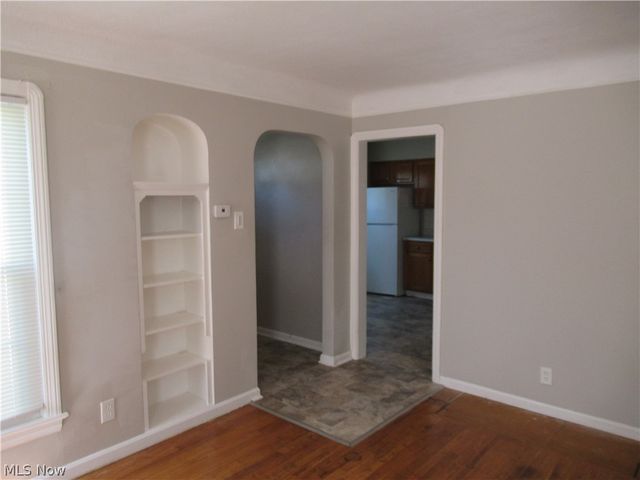 5203 Maplecrest Avenue, Parma, OH 44134