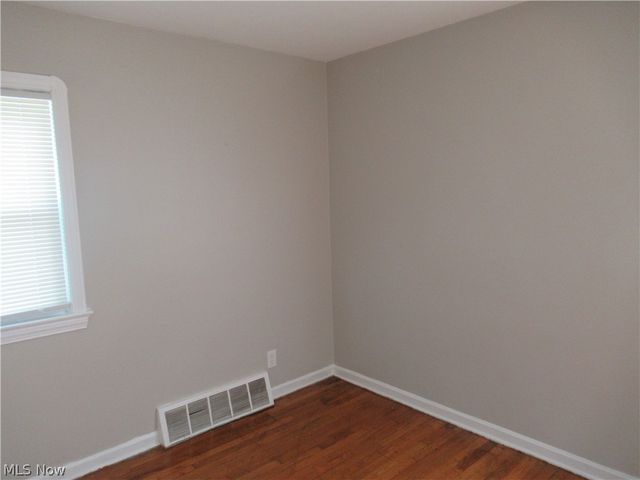 5203 Maplecrest Avenue, Parma, OH 44134