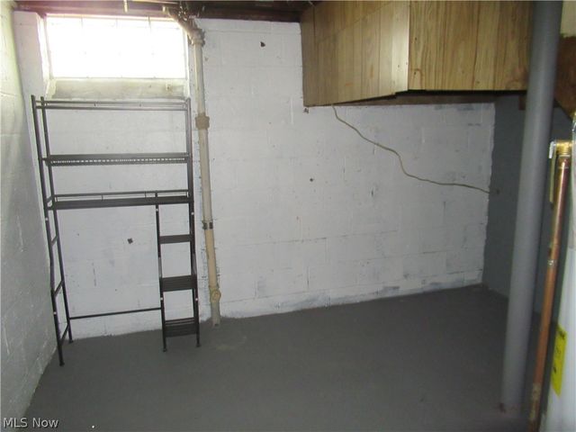 5203 Maplecrest Avenue, Parma, OH 44134