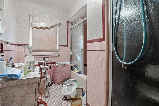 66 Edgehill Road, Providence, RI 02906