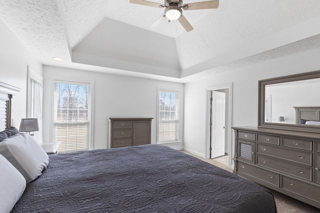 1014 Somerville Dr, Cottontown, TN 37048