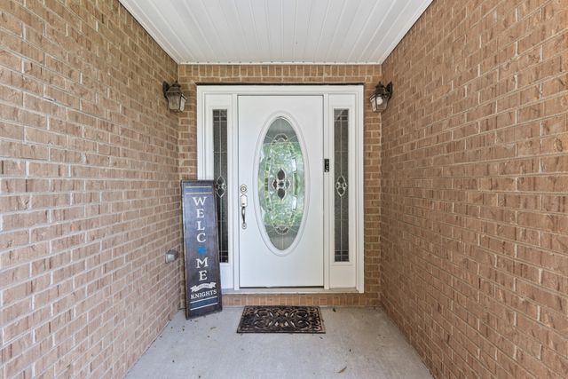 1014 Somerville Dr, Cottontown, TN 37048