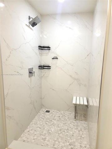 9723 N New River Canal Road 416, Plantation, FL 33324