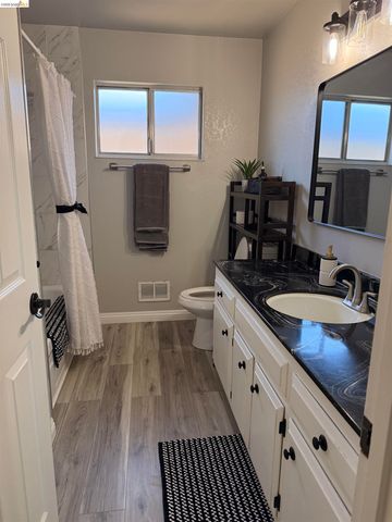 4397 Palo Verde Dr, Pittsburg, CA 94565