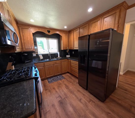 4397 Palo Verde Dr, Pittsburg, CA 94565