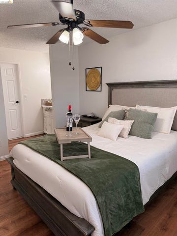 4397 Palo Verde Dr, Pittsburg, CA 94565
