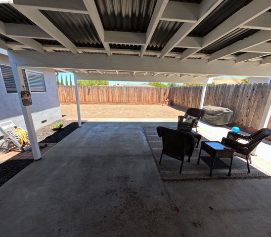 4397 Palo Verde Dr, Pittsburg, CA 94565