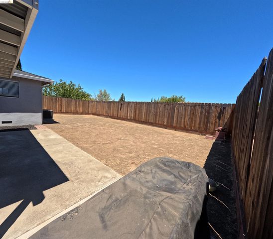 4397 Palo Verde Dr, Pittsburg, CA 94565