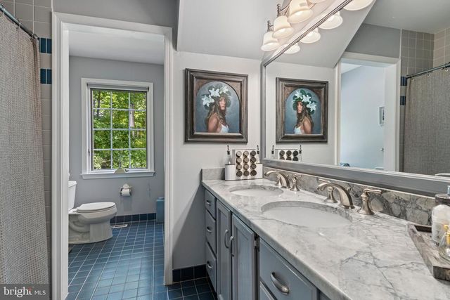 3 HICKORY LN, Chadds Ford, PA 19317