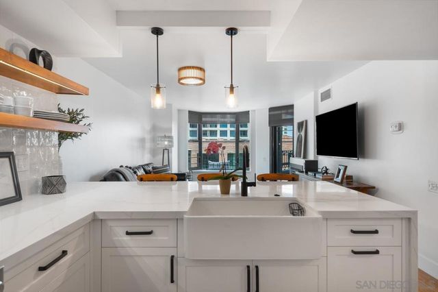 500 W Harbor Dr. 616, San Diego, CA 92101