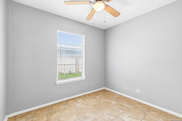214 EARLYWAY DR, San Antonio, TX 78233