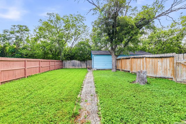 214 EARLYWAY DR, San Antonio, TX 78233