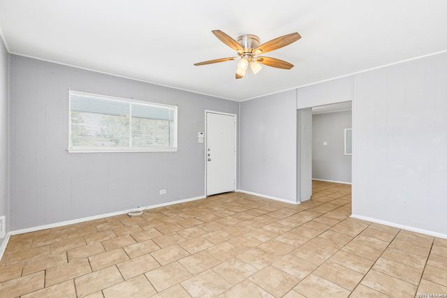 214 EARLYWAY DR, San Antonio, TX 78233